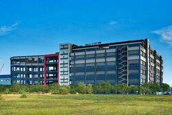 Tuas South Link 1 (D22), Warehouse #633715051